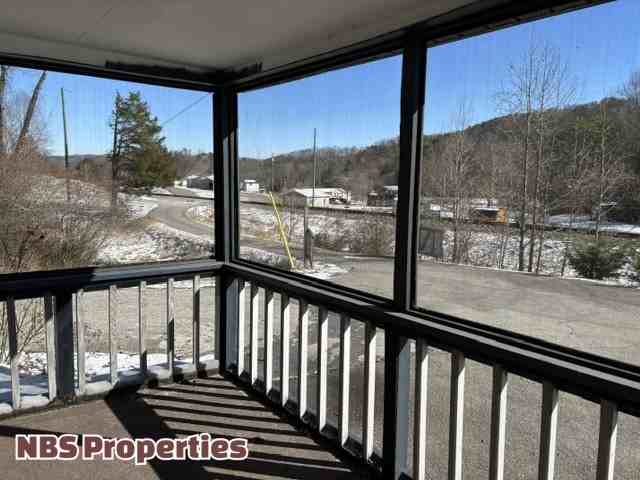 141 Mccully Ln #2 - Photo 5 of 17