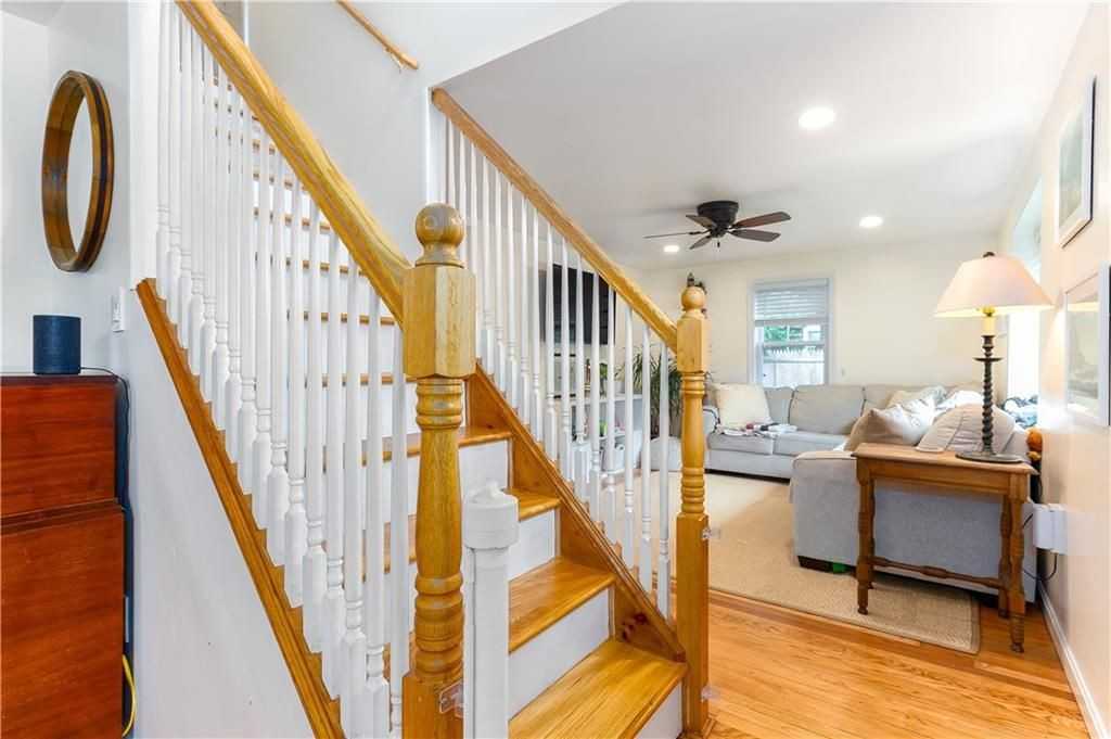 15 Spencer Dr - Photo 4 of 24