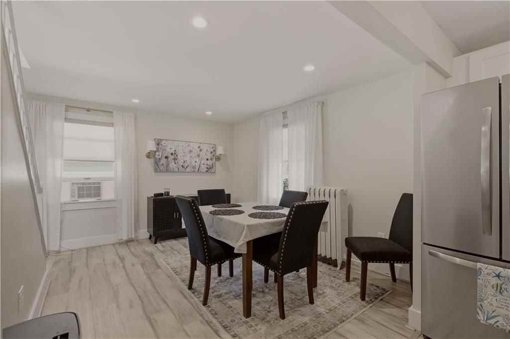 629 Thames St ##2 - Photo 2 of 35