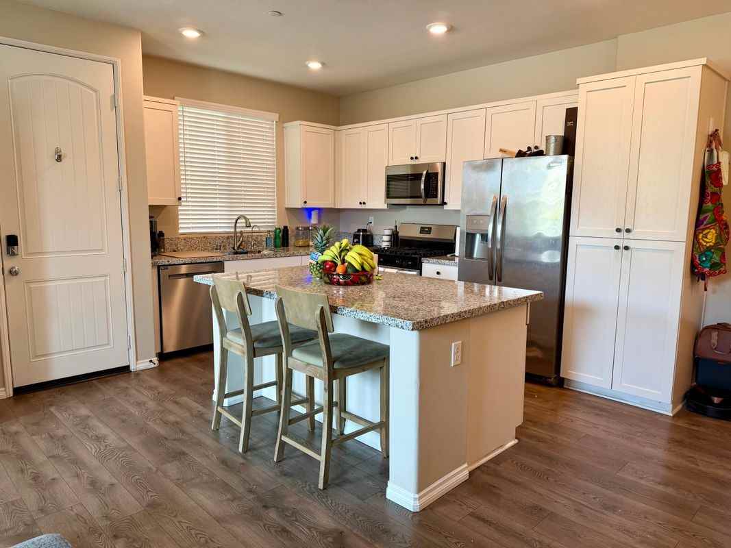 2116 Lavender Ln - Photo 3 of 4