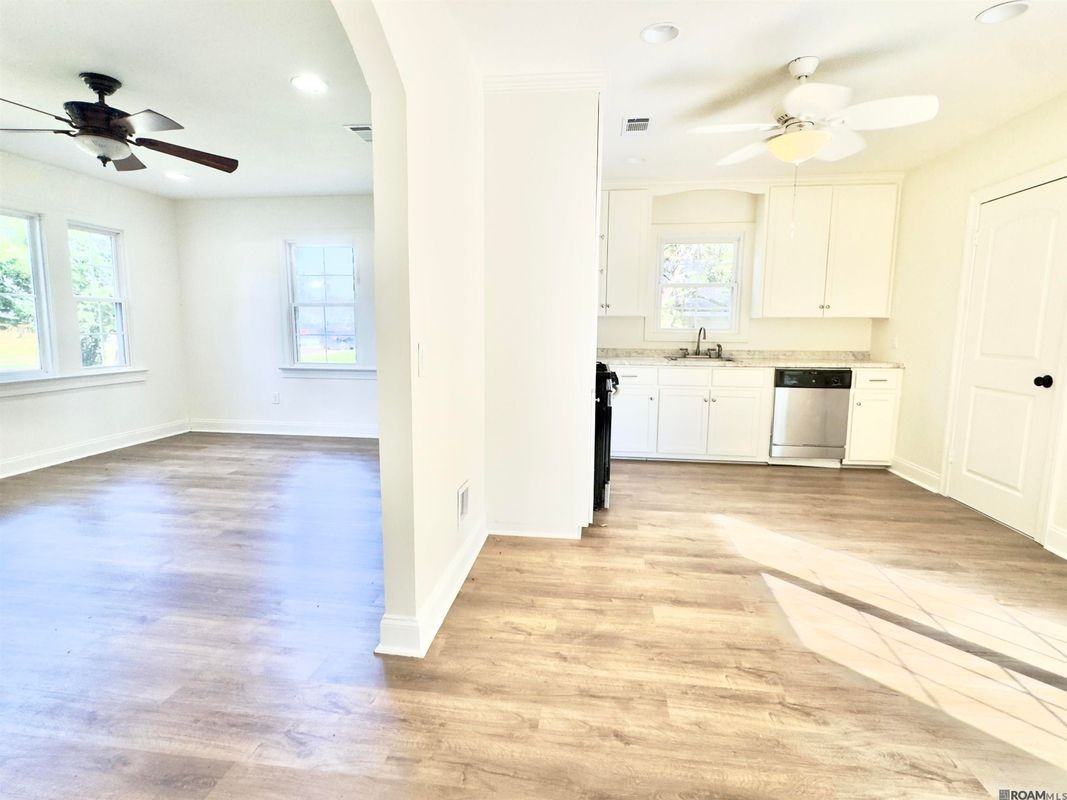 232 North St - Photo 4 of 9