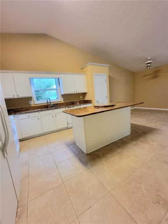 3342 Woodash Ln - Photo 5 of 22