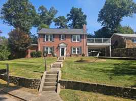 featured image of 513 Foster Rd