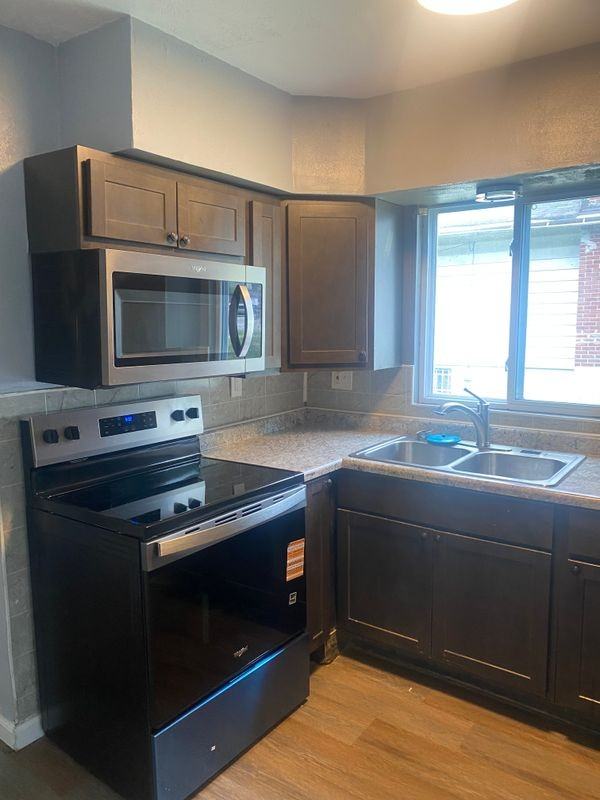 5261 Thrush Ave - Photo 4 of 7