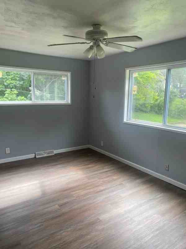 5261 Thrush Ave - Photo 6 of 7