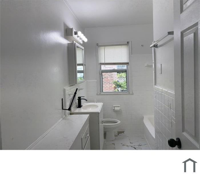 865 Sherbourne St #1 - Photo 2 of 4
