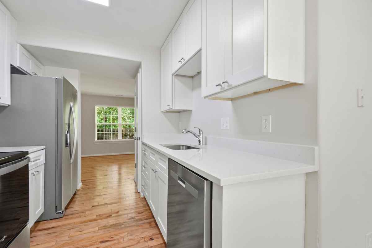9922 Matti Hill Ct - Photo 5 of 20