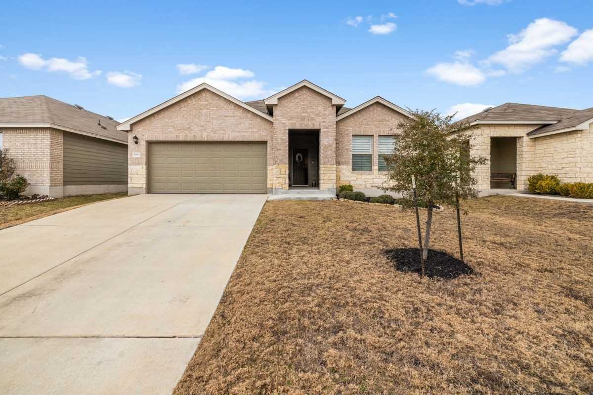 583 Taggart Trl - Photo 3 of 25