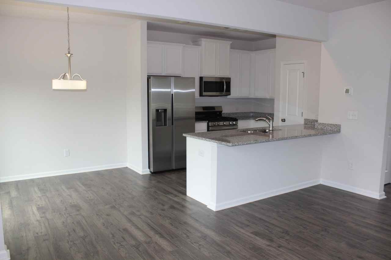 15 Apricot Ln #1 - Photo 4 of 31
