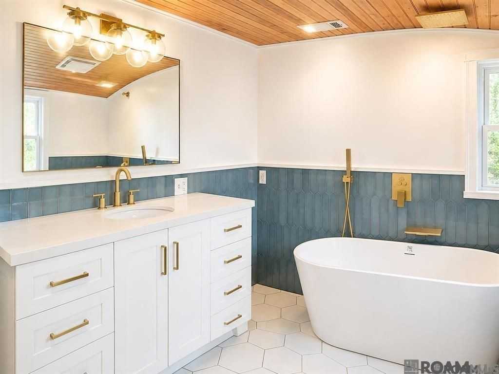 17782 Highway 10 - Photo 5 of 14