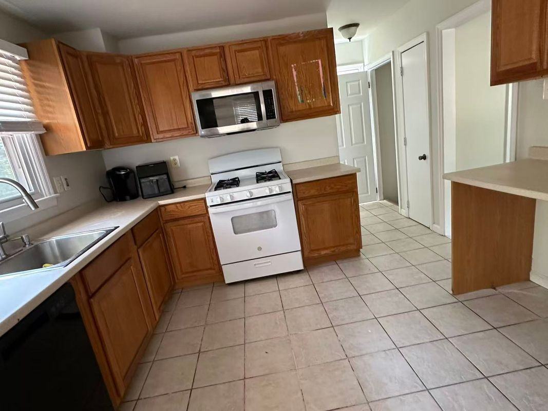 215 Murray Rd - Photo 6 of 15