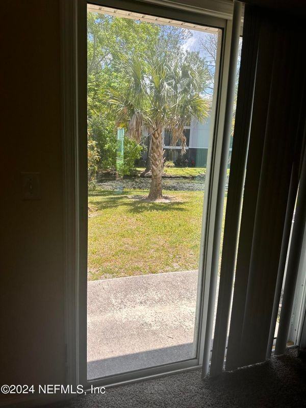 8095 Echo Springs Rd - Photo 7 of 8