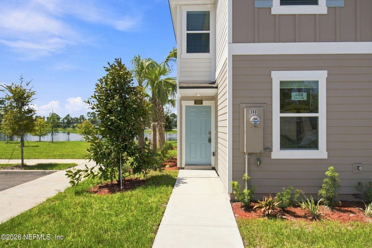 308 Palmetto Ridge Rd - Photo 2 of 31