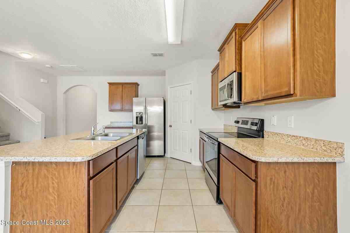 4637 Amaca Bay Ln - Photo 5 of 21