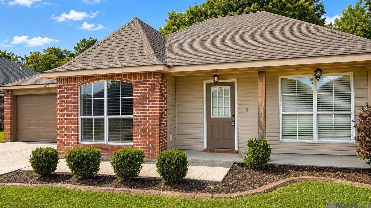 26197 Glenbrooke Dr - Photo 2 of 19