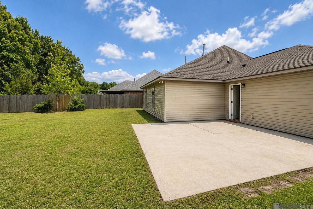 26197 Glenbrooke Dr - Photo 4 of 19