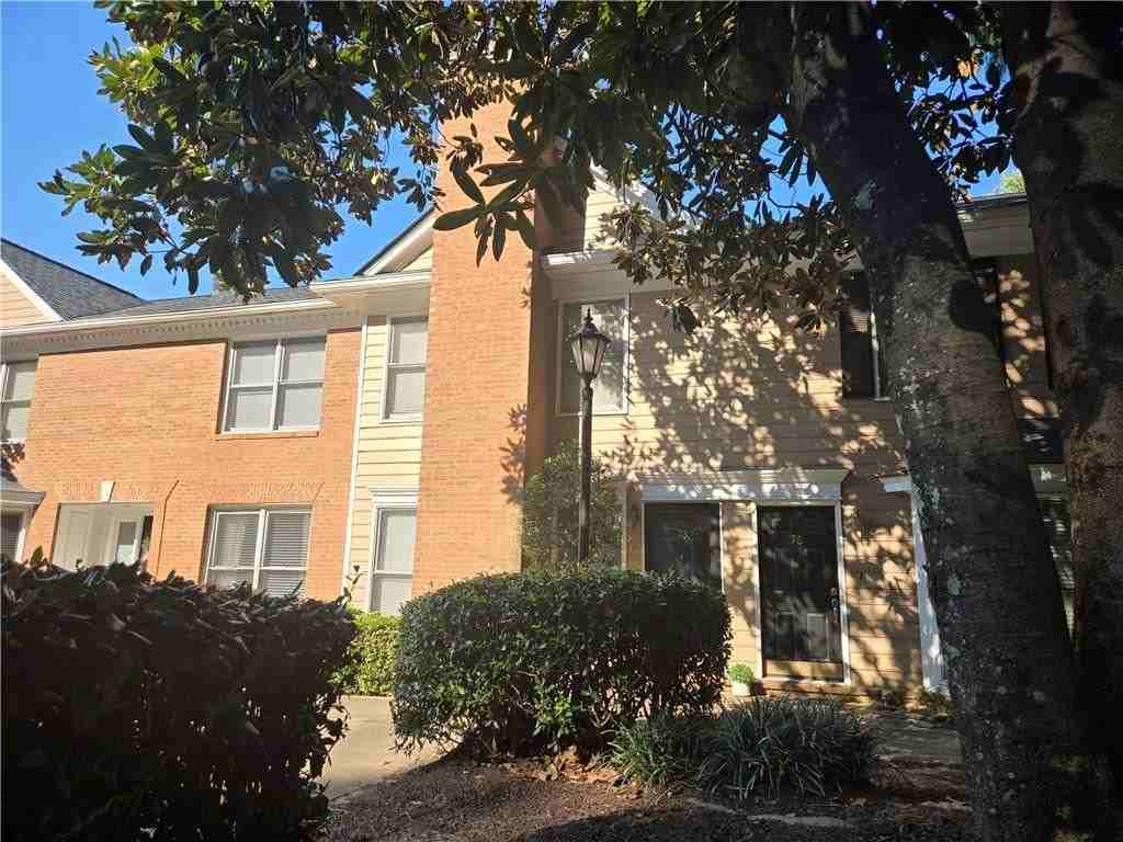 7500 Roswell Rd ##75