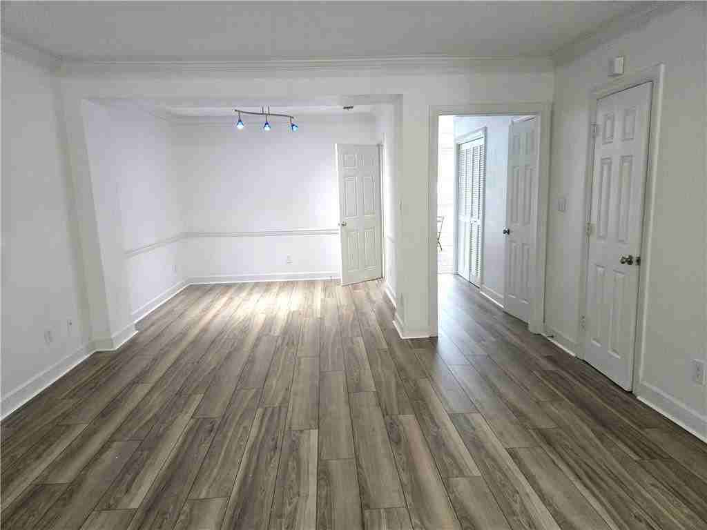 7500 Roswell Rd ##75 - Photo 4 of 23