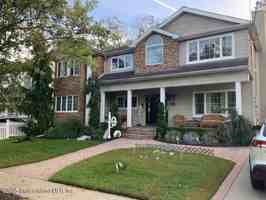 featured image of 312 Preston Ave