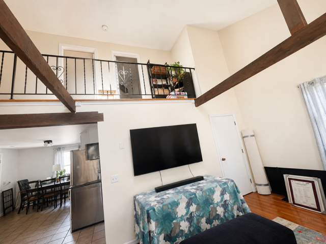 37 Tirrell St - Photo 6 of 12
