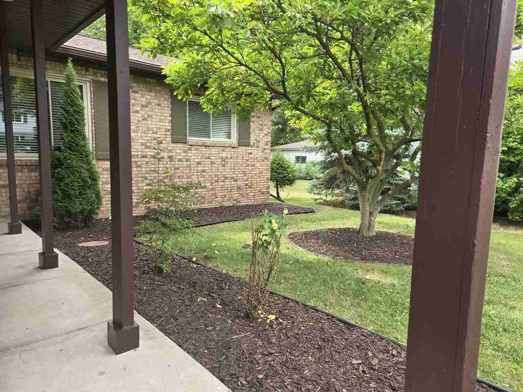 2056 Brookfield St - Photo 3 of 3