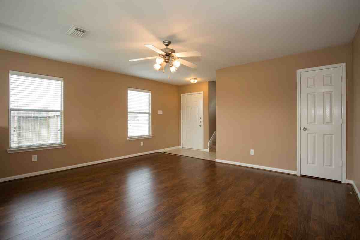 4302 Pecos River Dr - Photo 5 of 18