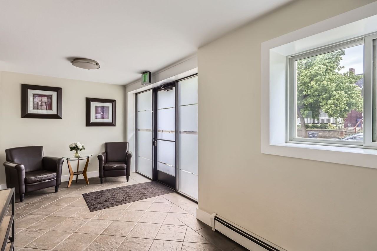 2460 W Caithness Pl #1 - Photo 2 of 20