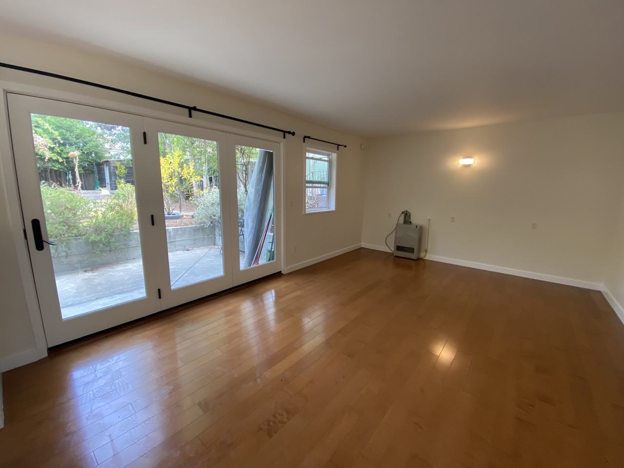 1831 Woolsey St #A - Photo 4 of 22