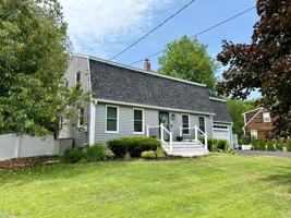 featured image of 50 Buttonwood Rd #1