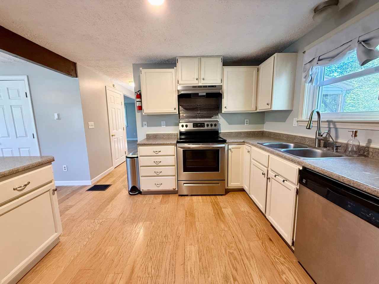 50 Buttonwood Rd #1 - Photo 5 of 19
