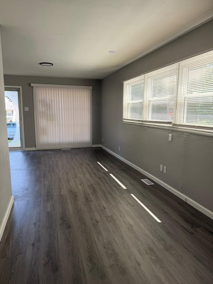 10515 Gretna Cir #1 - Photo 4 of 7