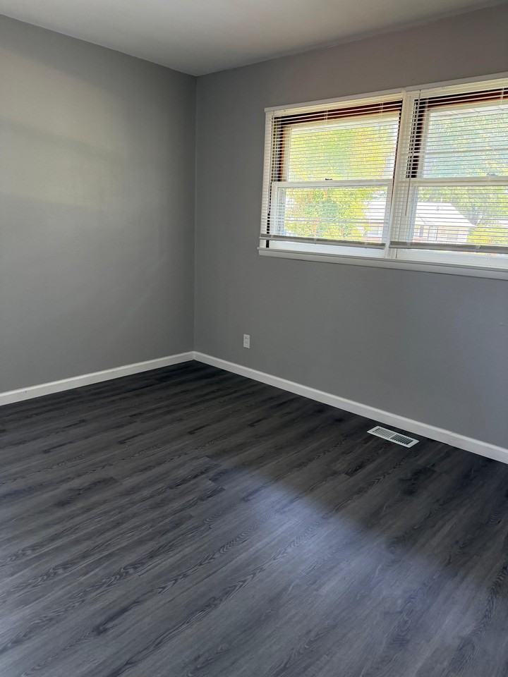 10515 Gretna Cir #1 - Photo 5 of 7