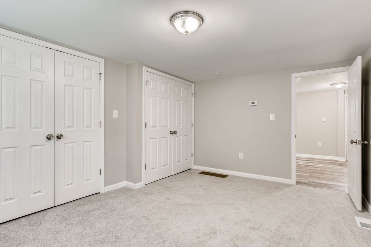322 Superior St #1 - Photo 5 of 20