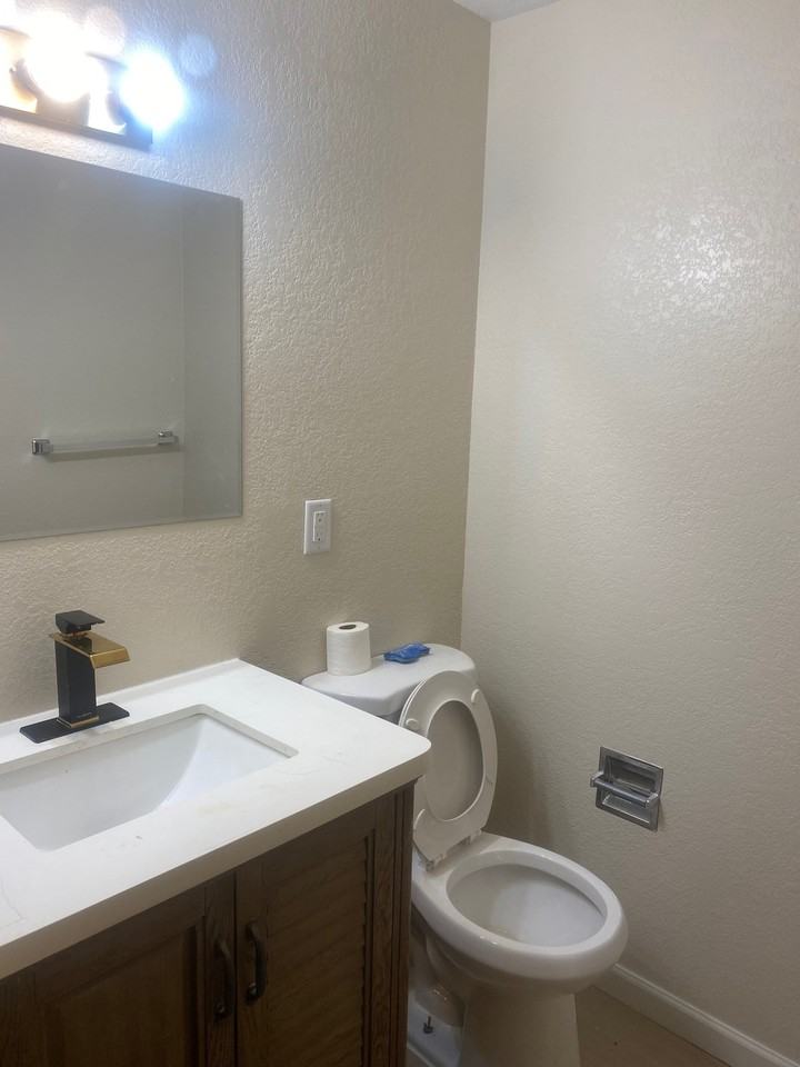930 Carlanna Lake Rd #A15 - Photo 5 of 10