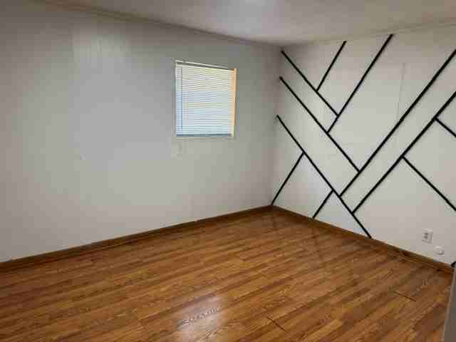109 N Glenfield Rd #109 - Photo 4 of 8