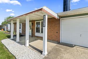 featured image of 10975 Comanche Dr #1