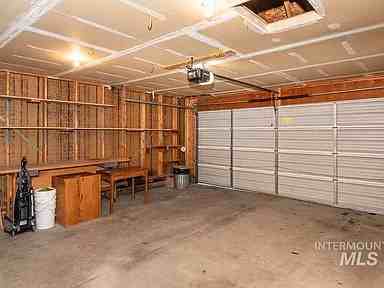 1505 E 10th N #1 - Photo 5 of 18