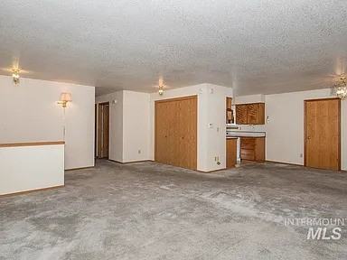 1505 E 10th N #1 - Photo 7 of 18