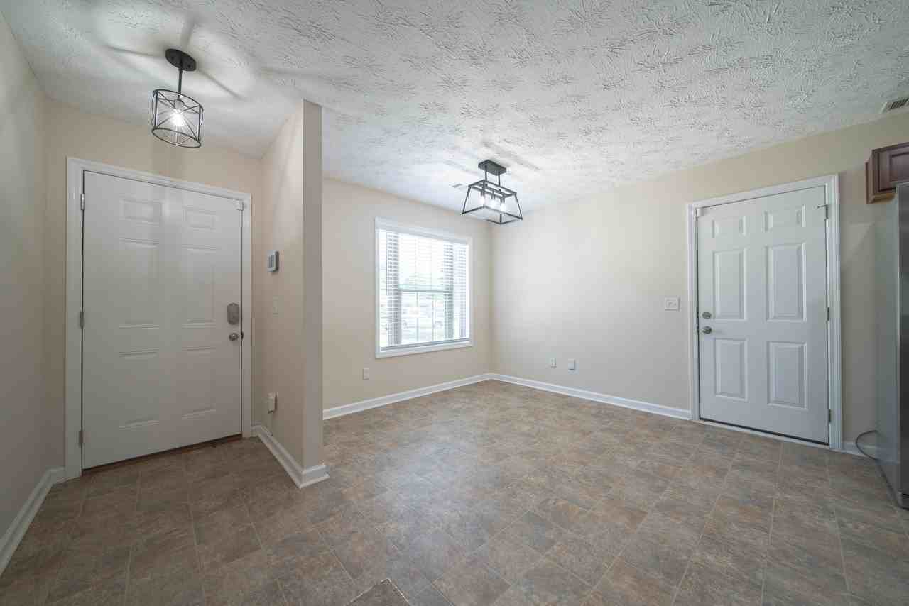 5788 Sandy View Dr #1 - Photo 7 of 27