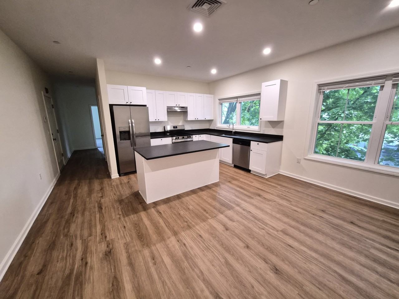 35 W Main St #2 - Photo 2 of 7