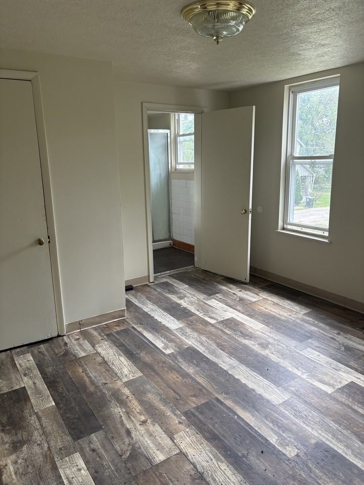 613 Kennet Ct Nw #2 - Photo 5 of 11