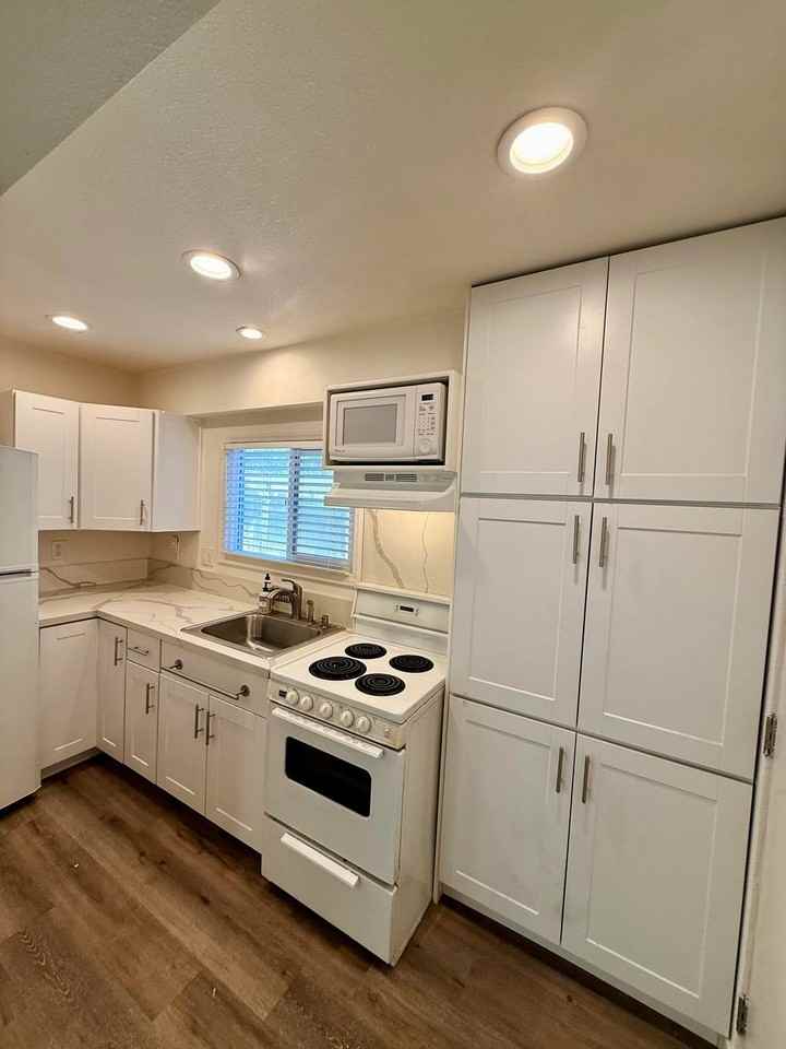 761-765 Walnut Avenue Long Beach CA 90813 - Photo 3 of 18