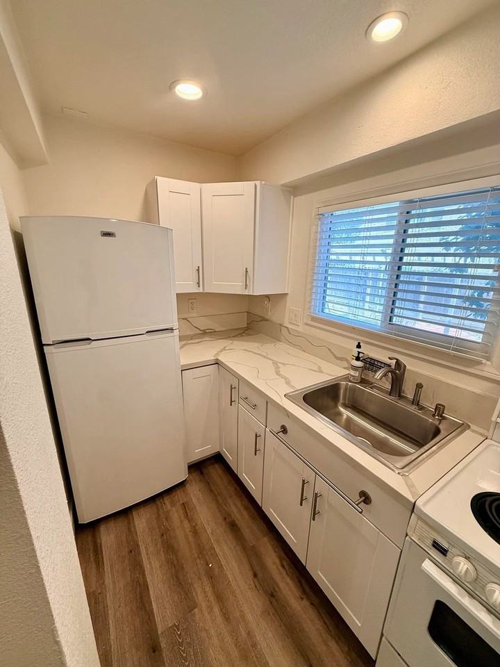 761-765 Walnut Avenue Long Beach CA 90813 - Photo 4 of 18