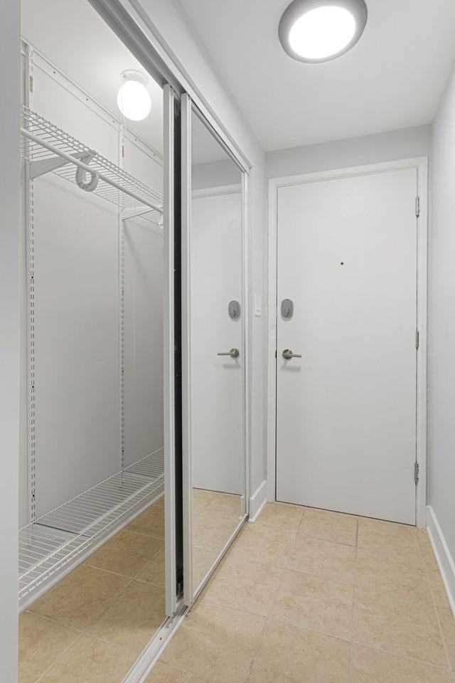 6758 N. Sheridan Rd. - Photo 6 of 34