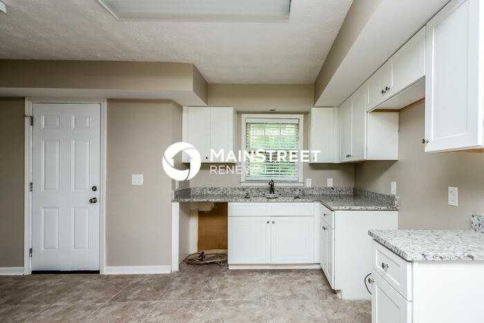 3837 Eagle Woods Cir - Photo 4 of 15