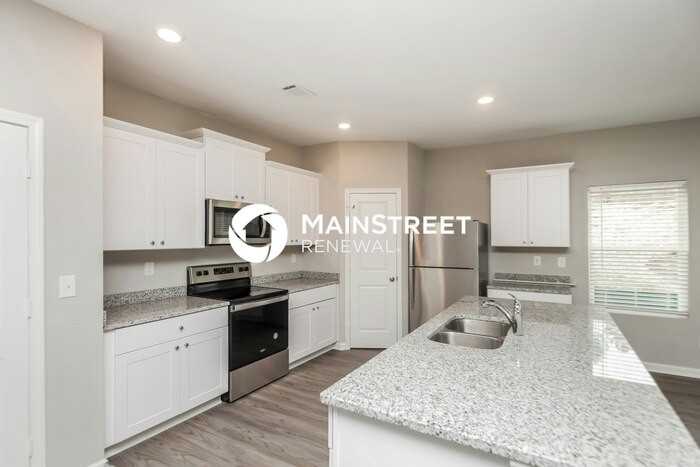 1005 Nandina Ct - Photo 7 of 17