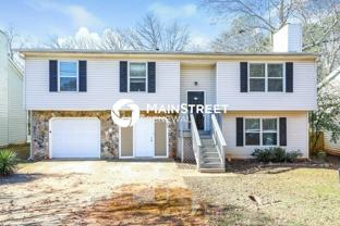2323 Hampton Dr - Photo 1 of 1