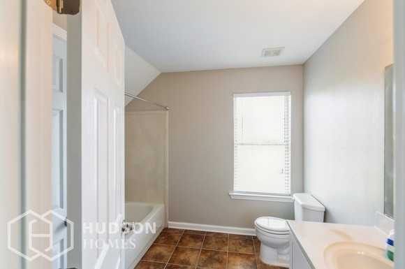 24 Brittany Ln - Photo 6 of 20