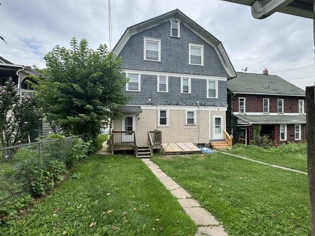 710 Grove Ave - Photo 2 of 13