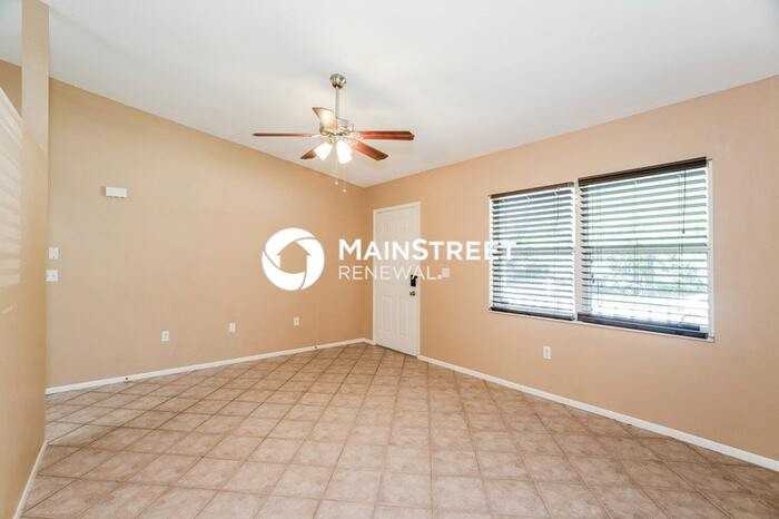 701 Leffingwell Ave - Photo 3 of 15